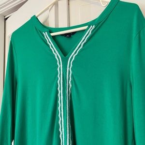 LANDS’ END Green Embroidered Tunic Top